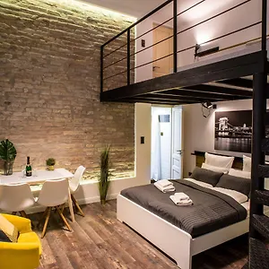 https://very-stylish-and-fresh-studio-home-in-the-center.inbudapesthotels.com